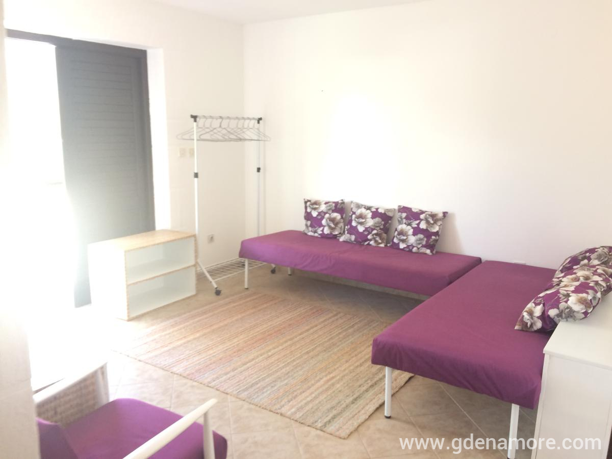Apartman Cvjetkovic, privatni smeštaj u mestu Baošići, Crna Gora